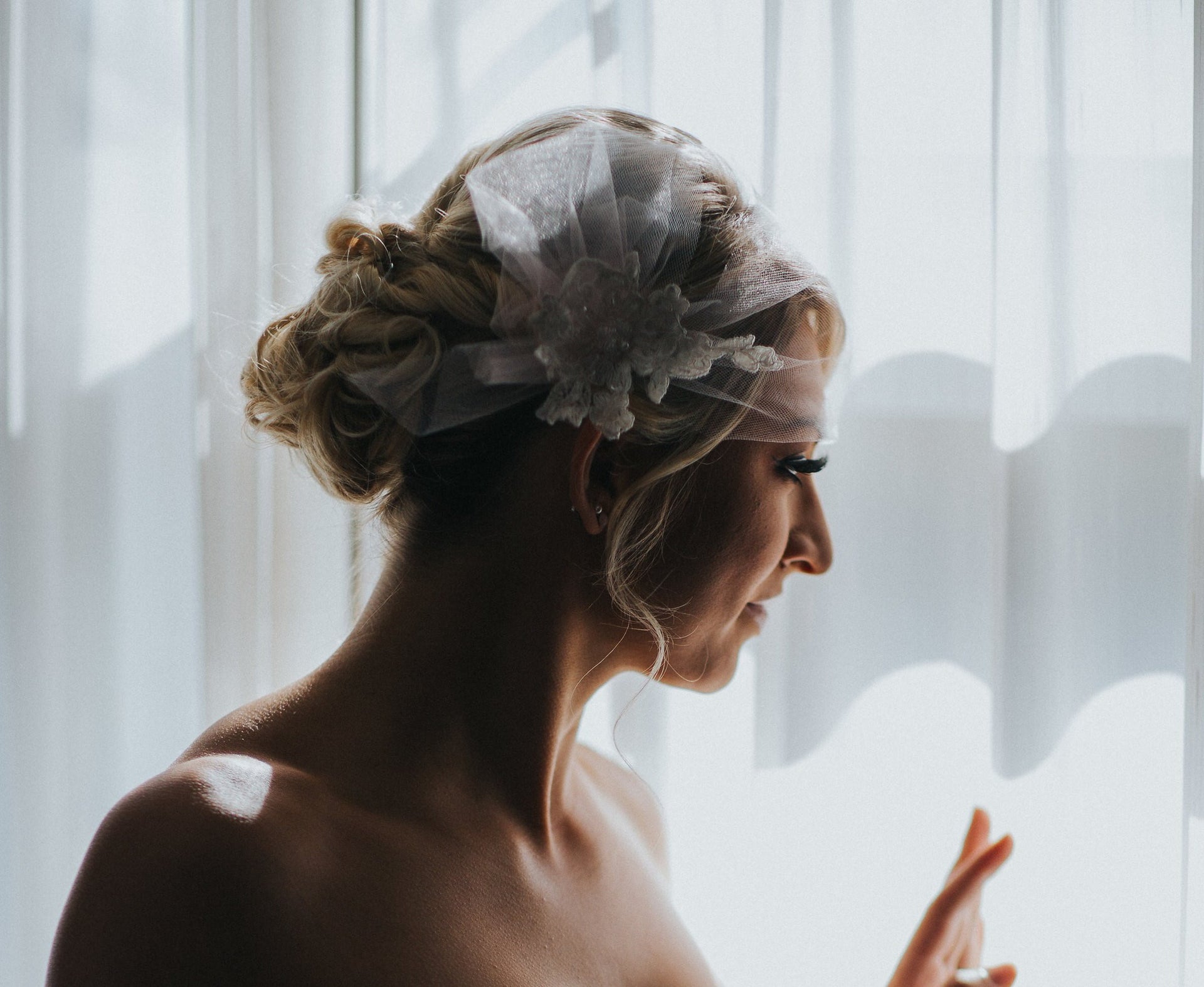 1920's Vintage Bridal Headband Veil with Tulle & Floral Beading