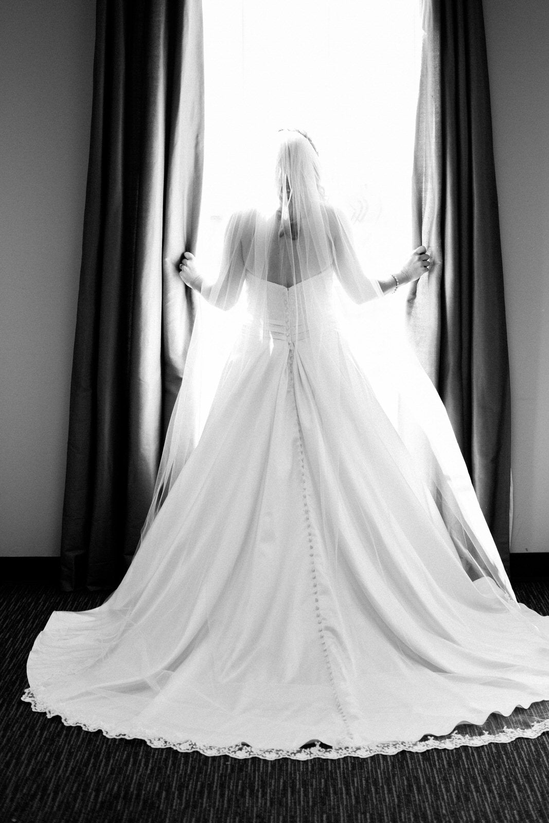 CARMEN Juliet Cap Veil, Bridal Cape Veil, Lace Wedding Veil, Cathedral Wedding  Veil, Floor Length Veils 