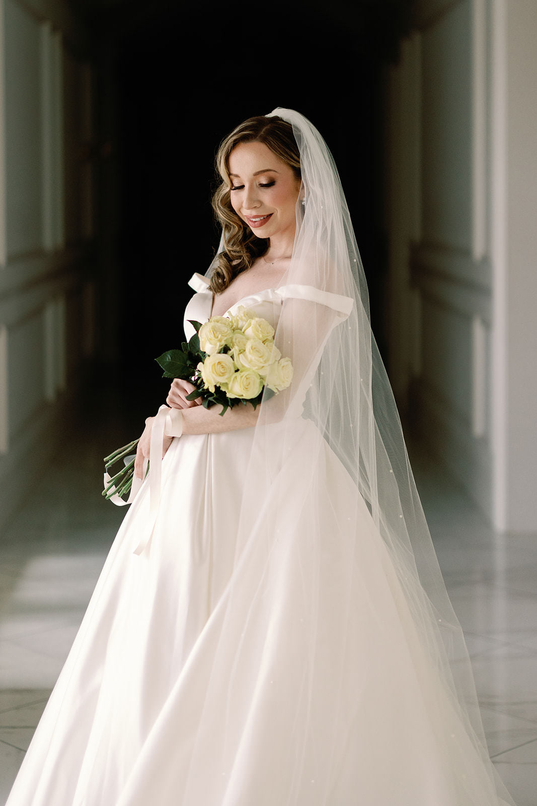 Veil for 2024 satin wedding dress